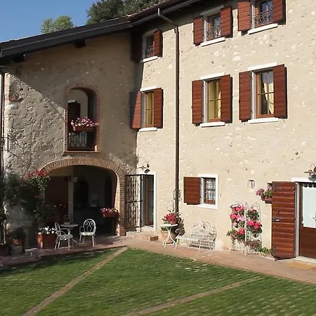 Corte Delle Cicale Bed and Breakfast Μπαρντολίνο